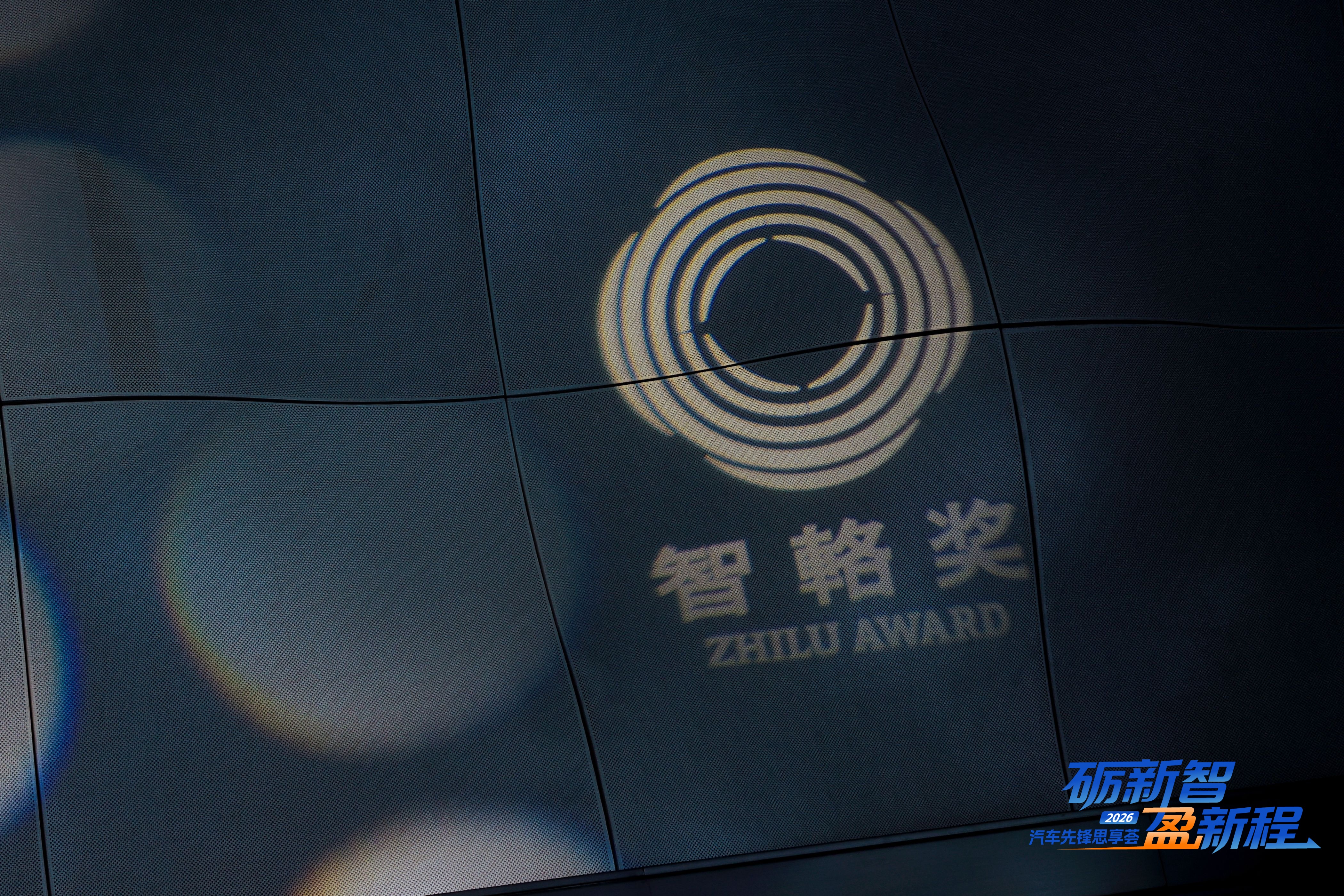 a1678c12-97a7-43b5-a750-ece39670bd64.jpg